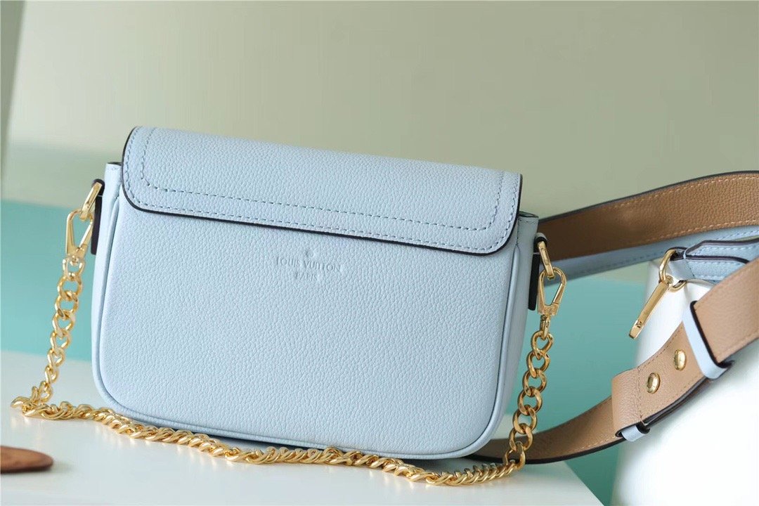 Top Quality Lockme Tender Light For Women Blue Crossbody Bag