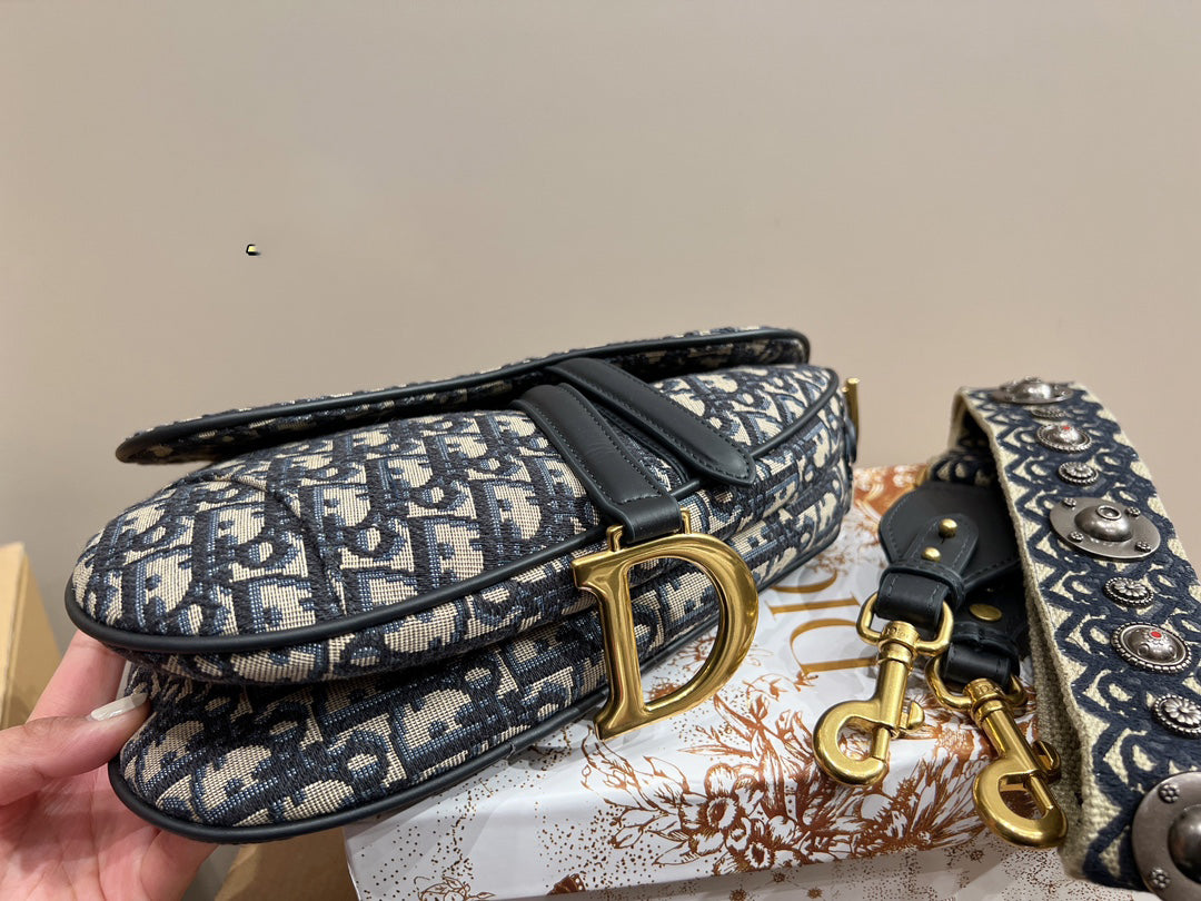 EN - Luxury DIR 362 Travel Bag