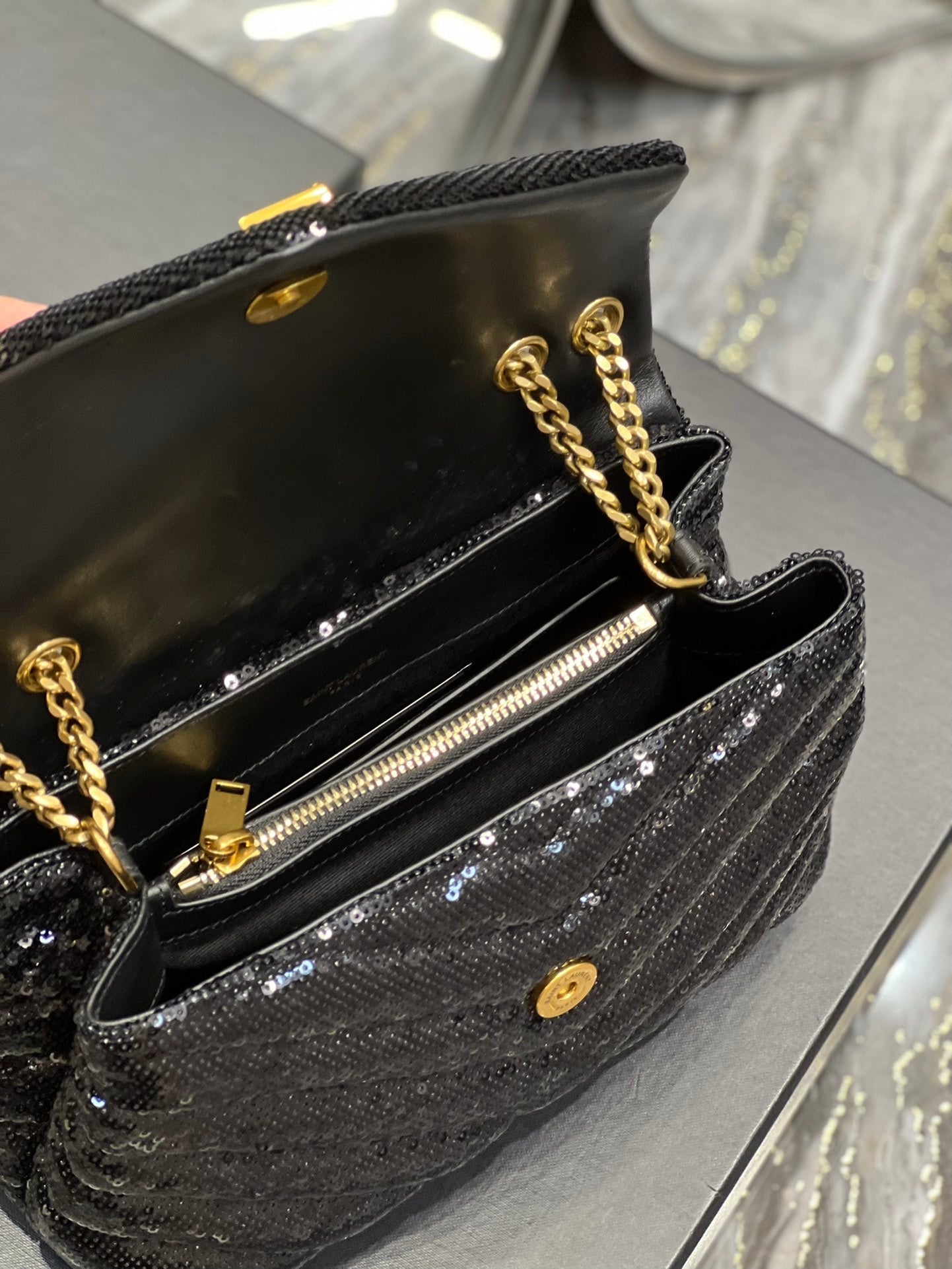 YSL Saint Laurent Loulou Lou Shoulder Bag Quilted Chain