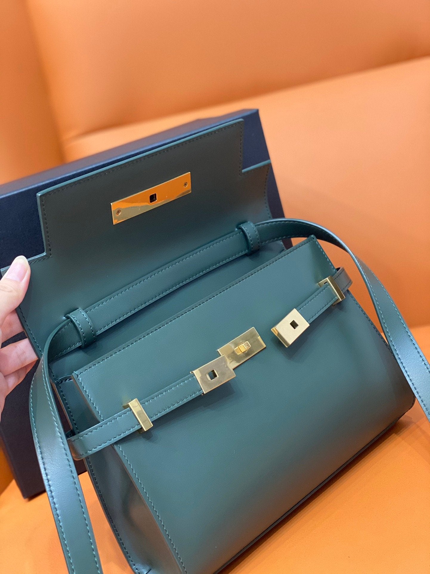 YSL Saint Laurent Manhattan Dark 9in 24cm Green Small Shoulder Bag