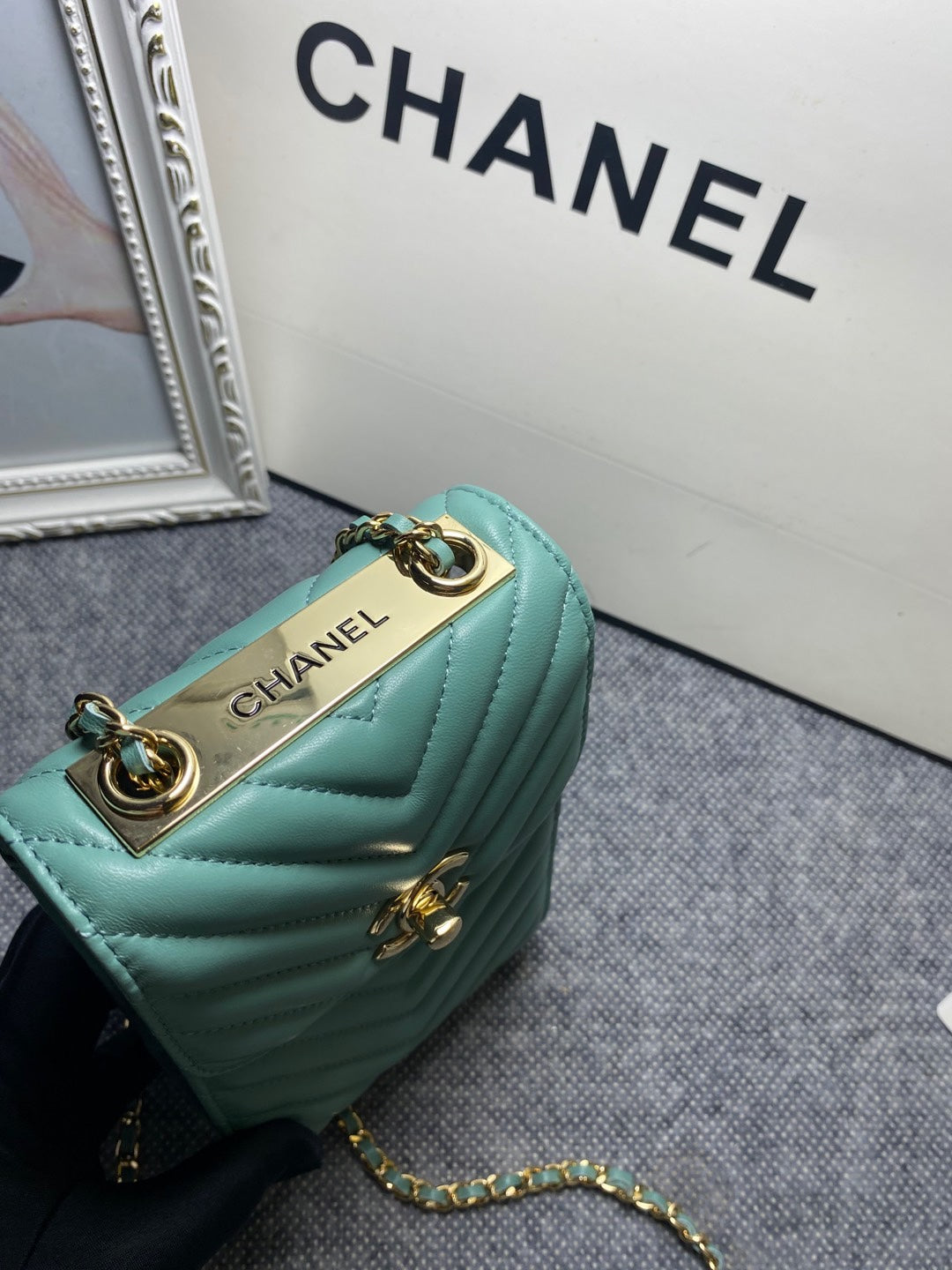 CHL Chevron Trendy CHL Phone Handbag 3