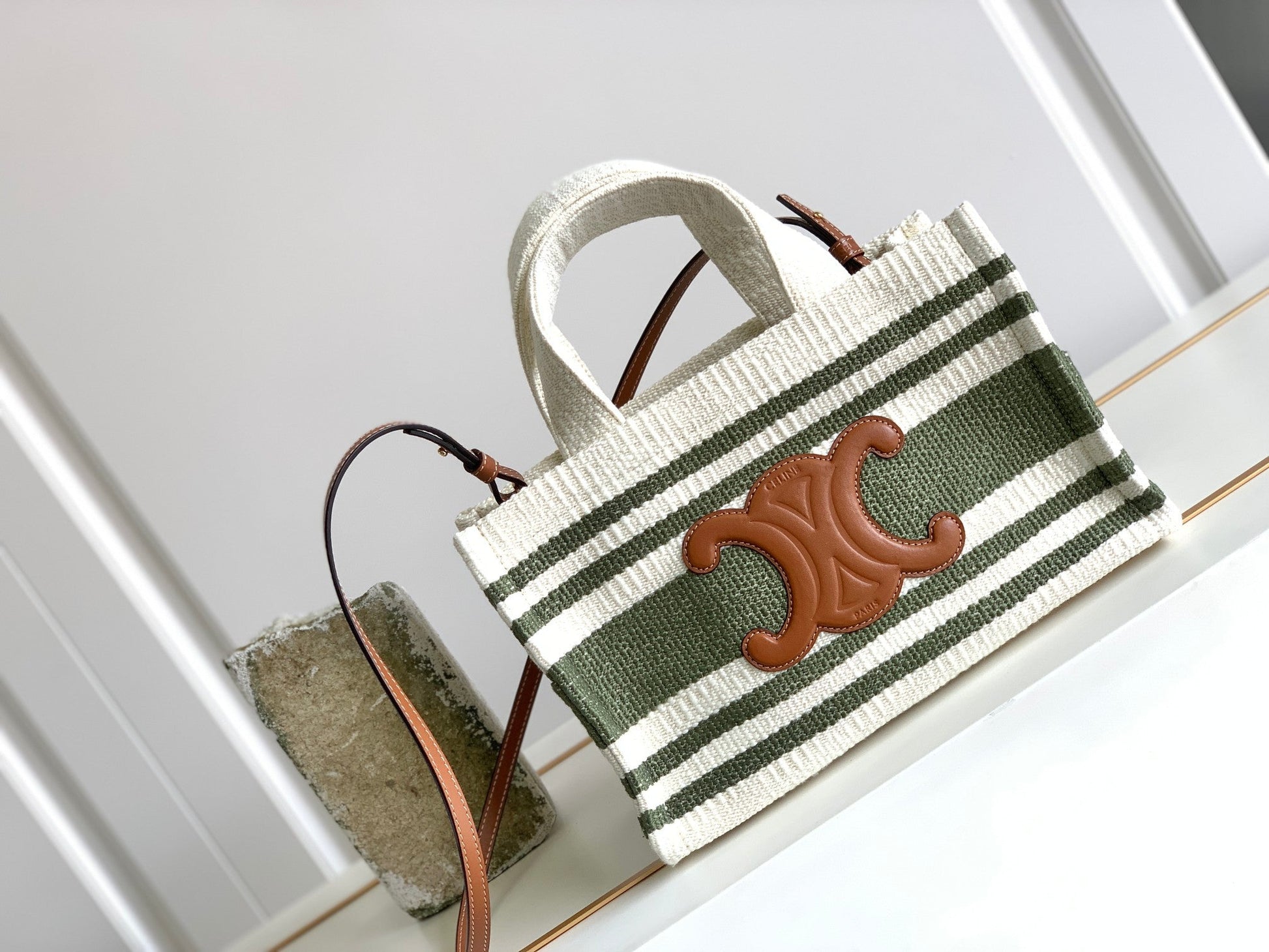 Top Quality Striped Triomphe Cabas Thais Nature Green Small Travel Bag 114In29Cm 6481