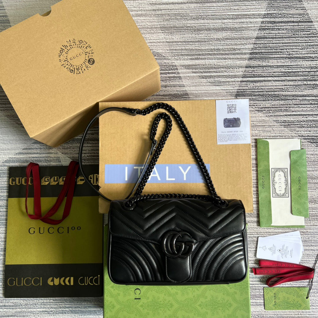 gg Marmont , ’s 10in Matelasse Black Small Shoulder Bag