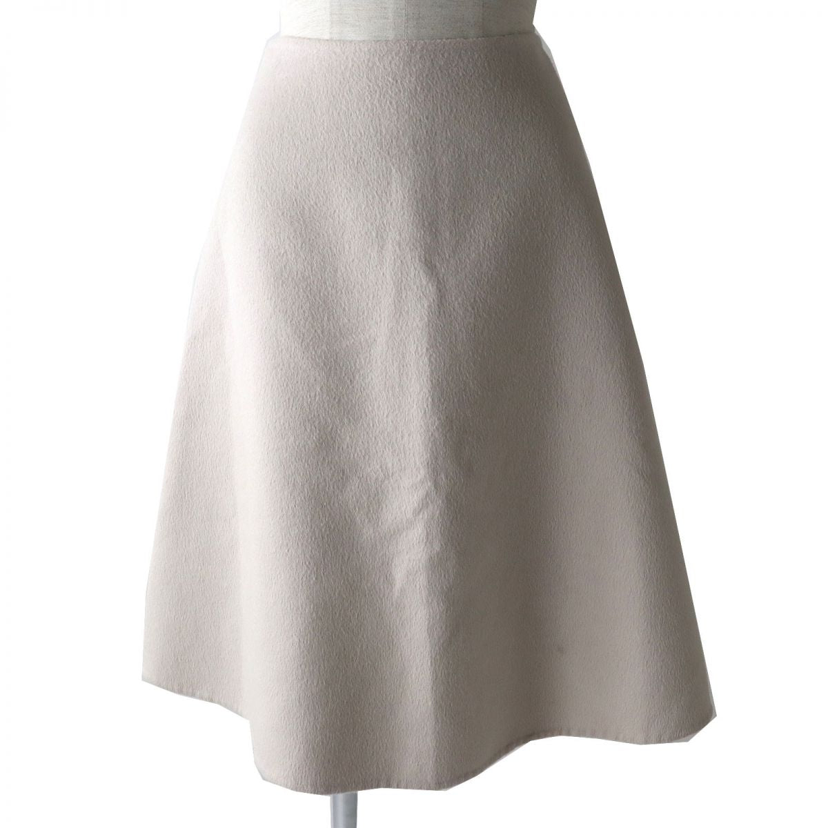 Skirt Main: % Virgin Wool, Main: % White Beige Travel Bag