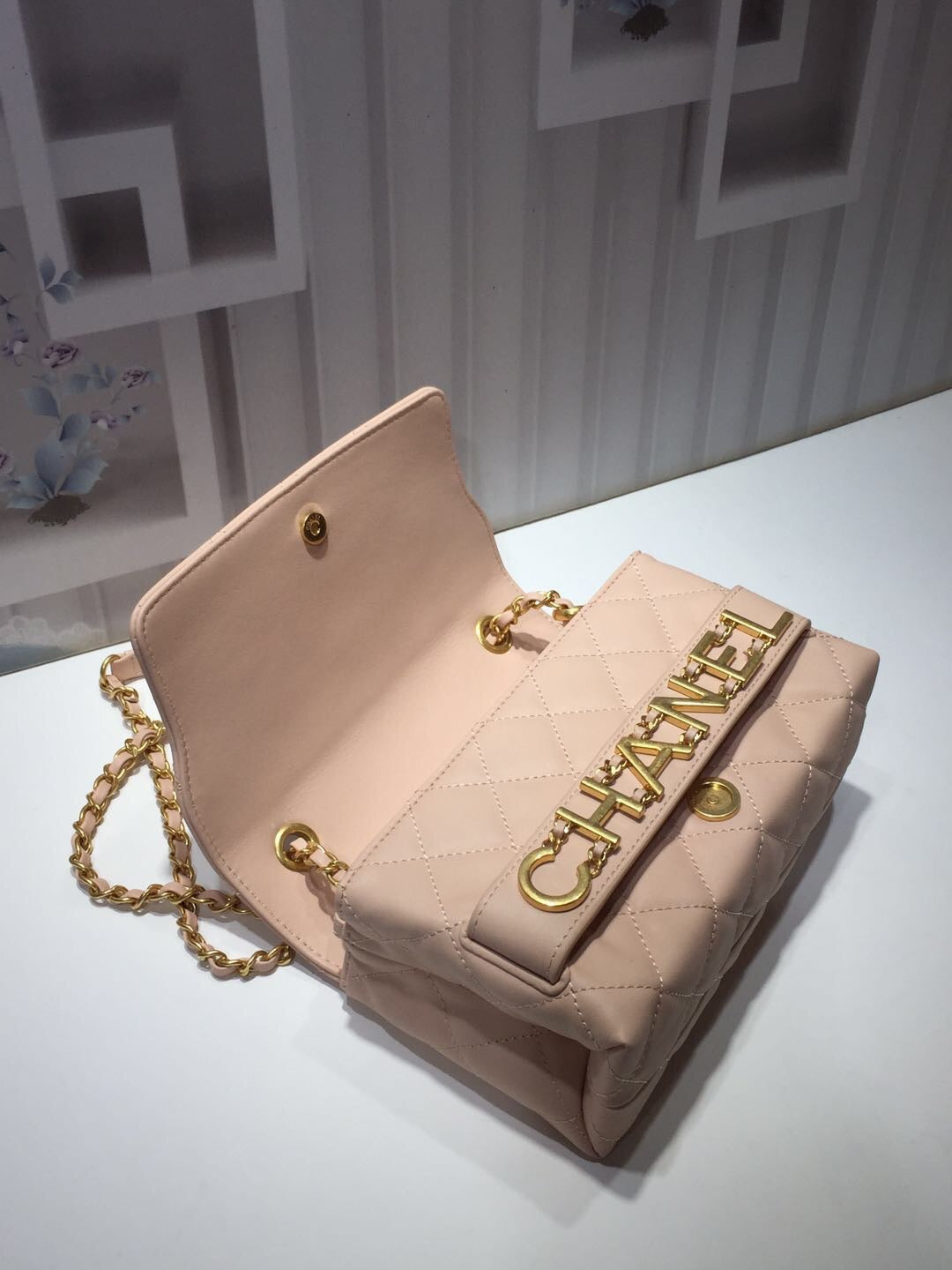 CHLFront Hardware Creme , ’s Gold Small Logo Flap Shoulder Bag