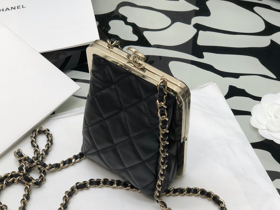 CHL Cruise Crossbaby 13cm 5in Black Clutch Bag
