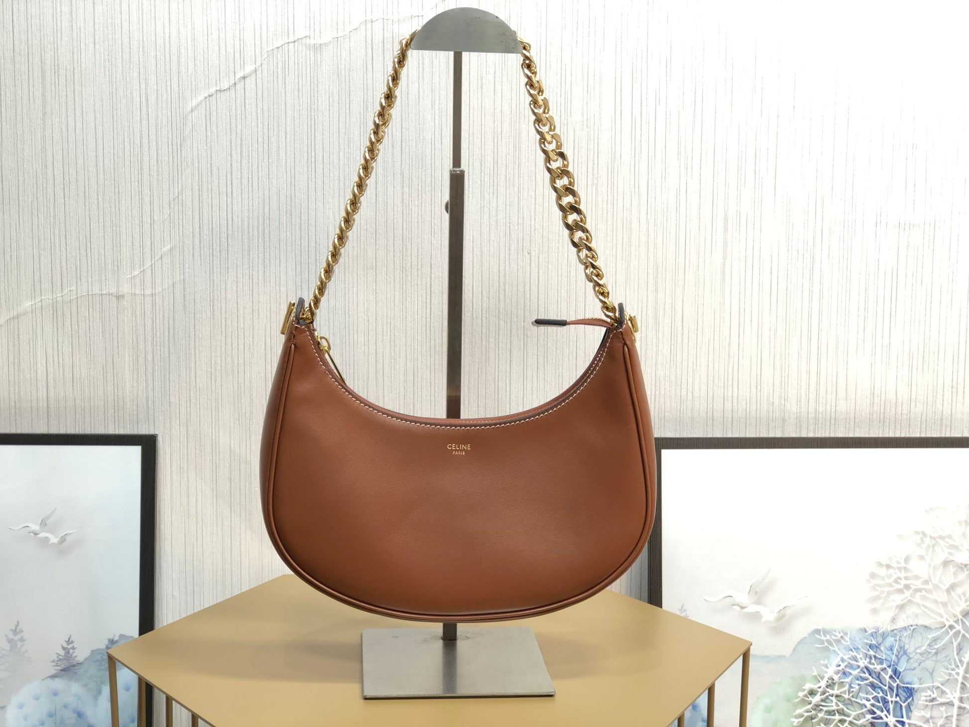 Top Quality Metop Qualityum Ava For Women Brown Chain Travel Bag