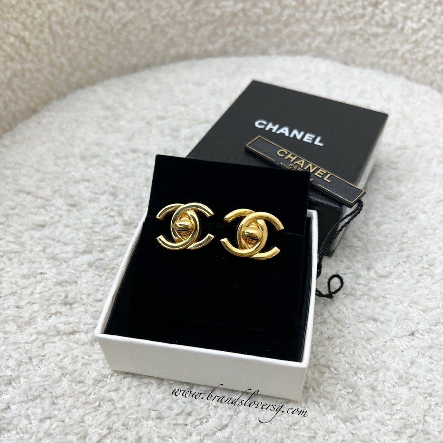 Chanel Medium CC Turnlock Clip On Earrings in GHW Jewelry