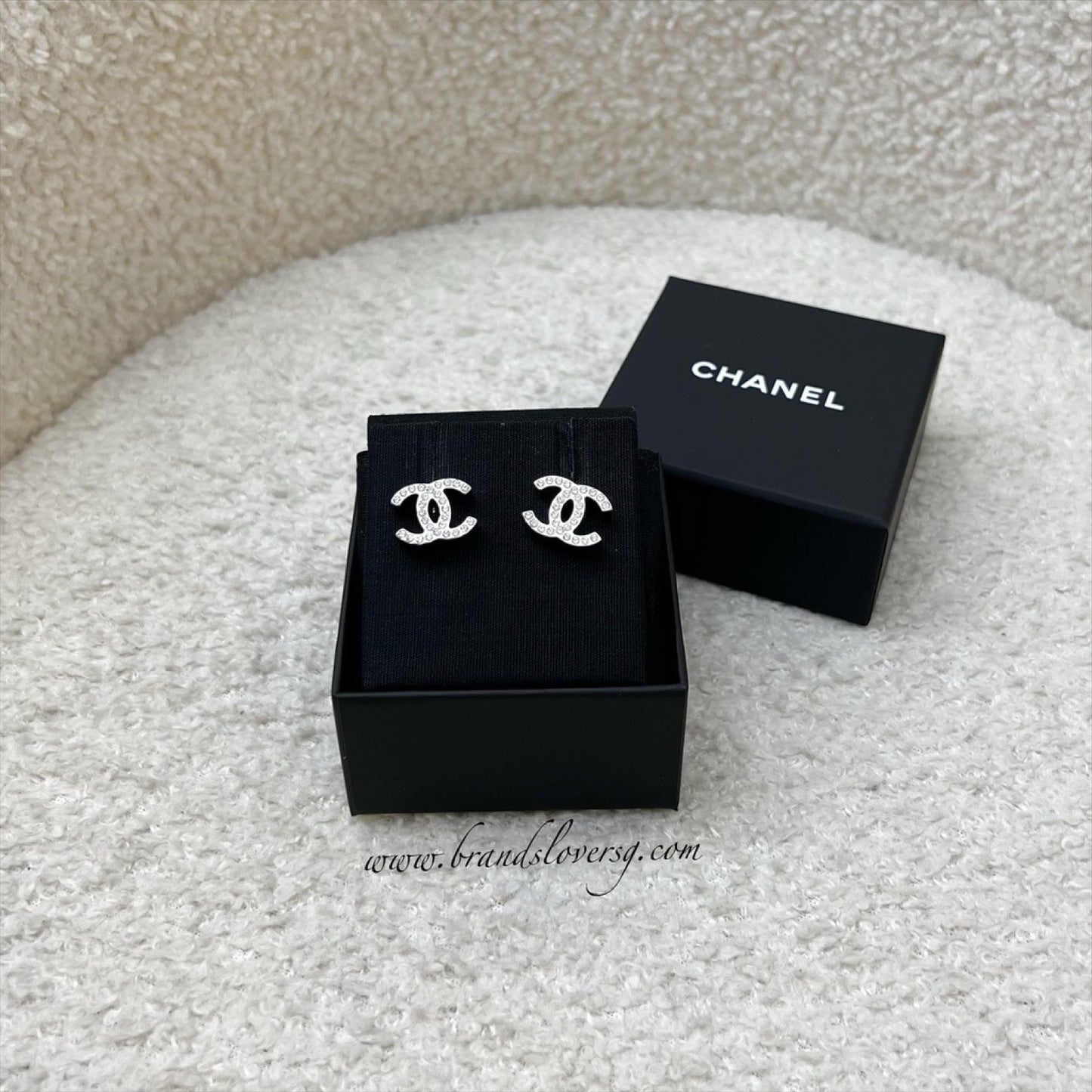 Chanel CC Logo Earrings in SHW Jewelry