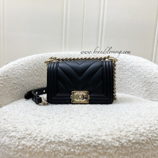 Chanel Micro Boy Flap in Black Chevron Quilted Lambskin and LGHW (Model: ) Accessory
