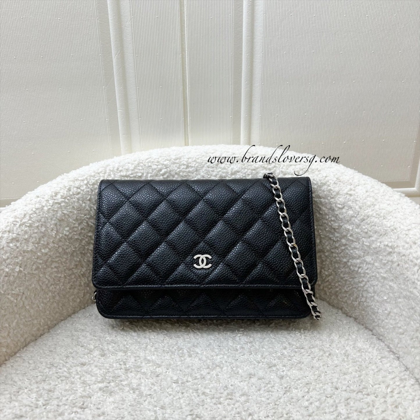 Classic Wallet on Chain WOC in Black Caviar and SHW Classic