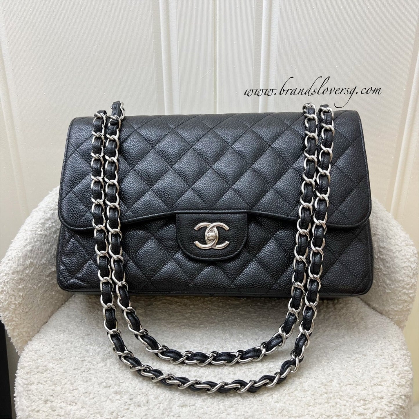 Jumbo Classic Flap DF in Black Caviar and SHW Accessory Refined