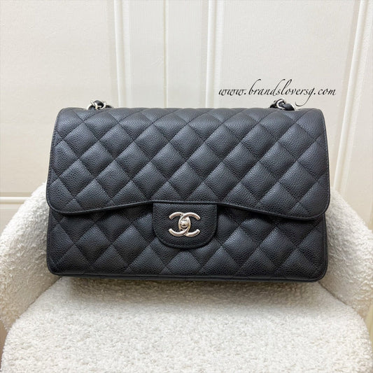 Chanel Jumbo Classic Flap CF in Black Caviar and SHW Accessory