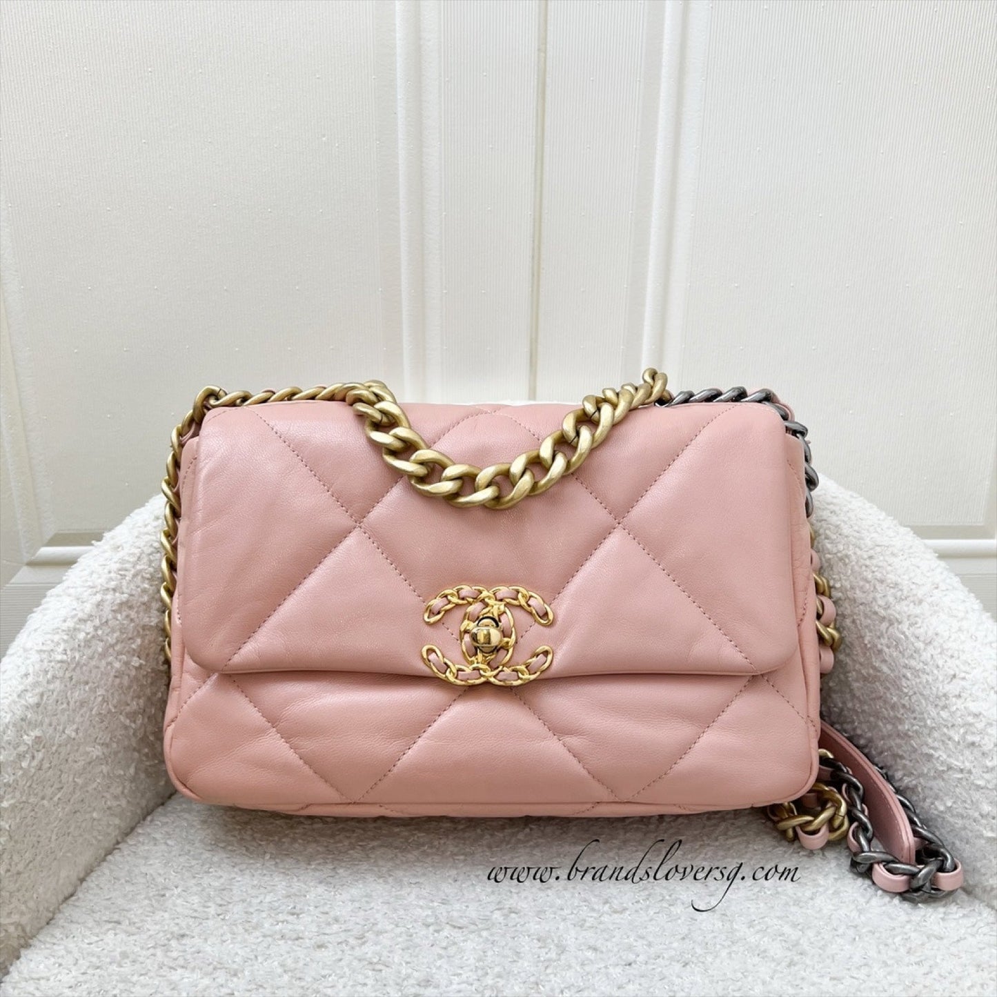 Chanel 19 Small Flap in Light Pink Goatskin and 3-tone HW Accessory