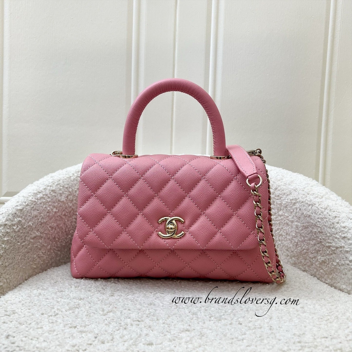 Chanel Small () Coco Handle in Pink Caviar and LGHW Accessory