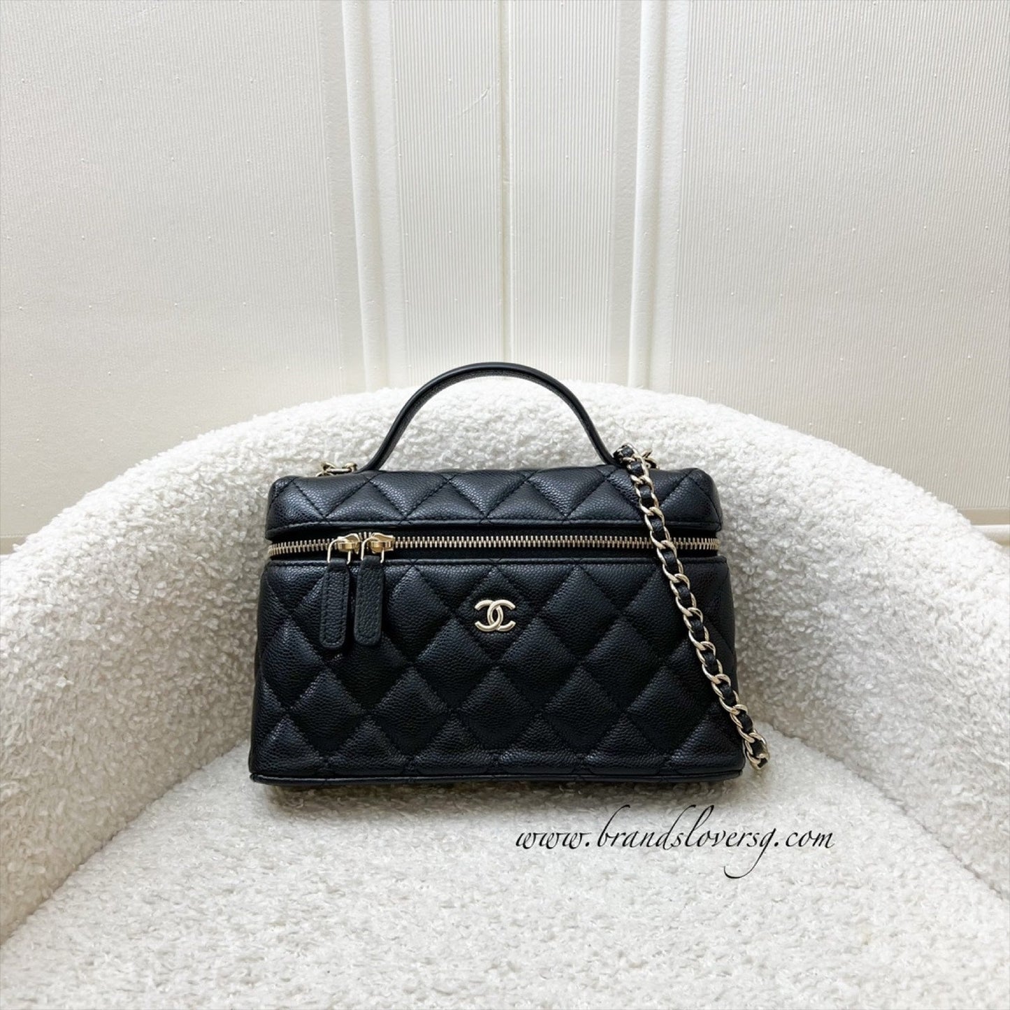 Chanel [Below Retail!] Vanity / Clutch with Chain (LP Style Bag) in Black Caviar and LGHW (Model: )