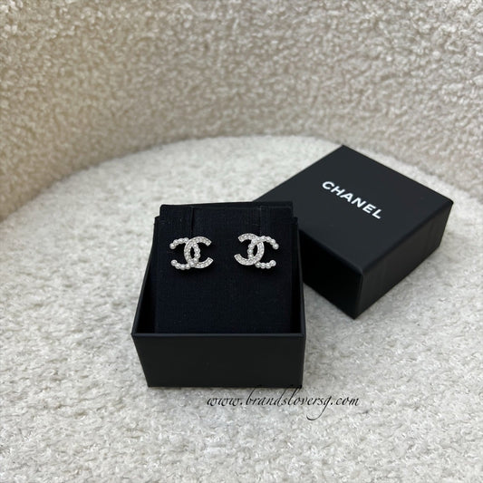 Chanel CC Earrings with Pearls and Diamantes in SHW (Model: ) Jewelry