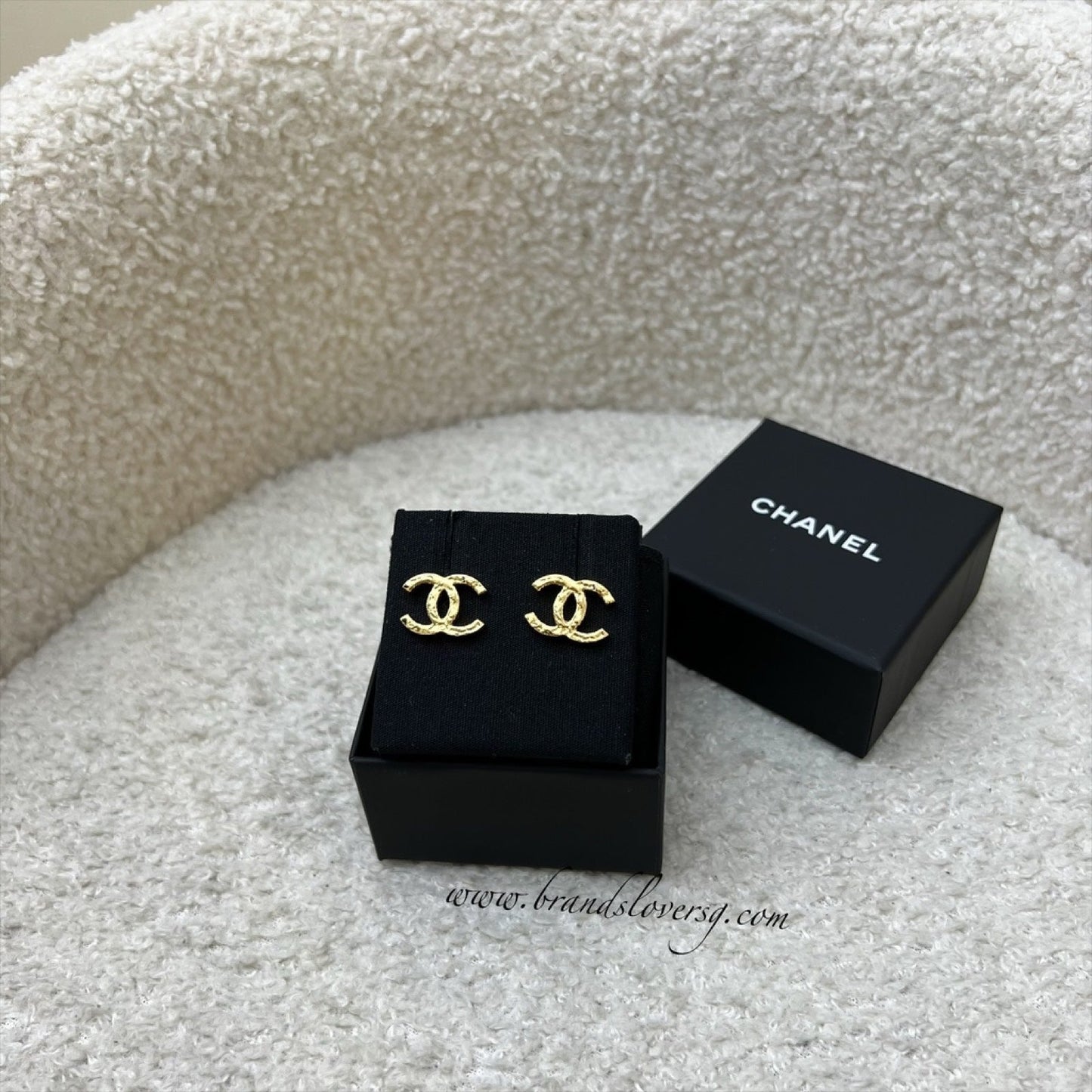 Chanel CC Earrings in Gold Tone HW (Model: ) Jewelry
