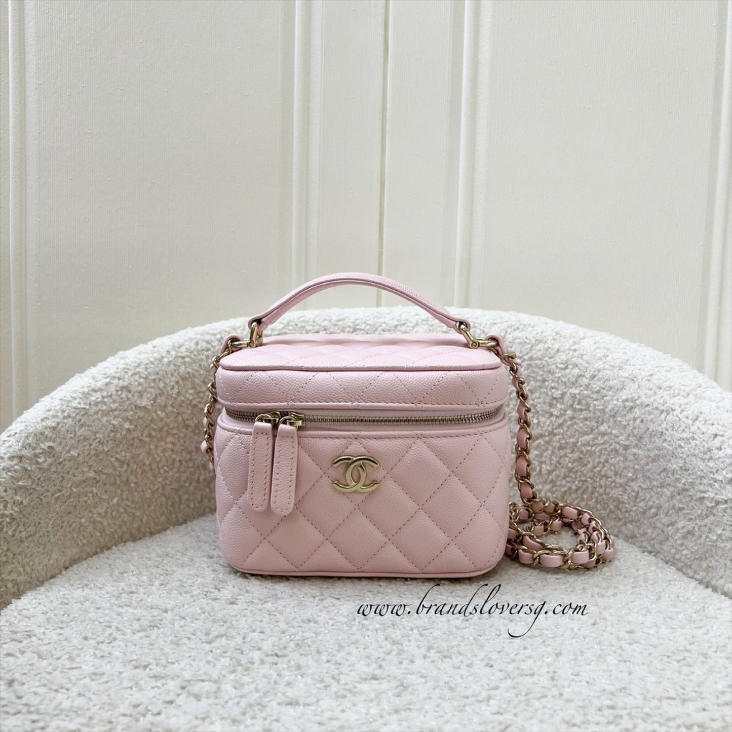 Chanel Top Handle Vanity Case with Chain in Pink Caviar LGHW (Model: )