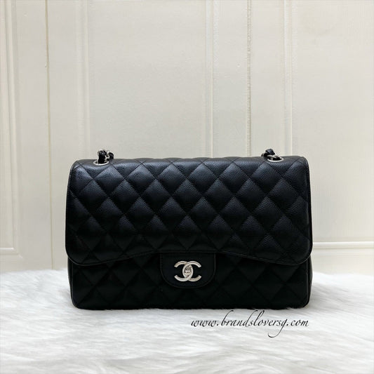 Jumbo Classic Flap DF in Black Caviar and SHW Accessory Polished