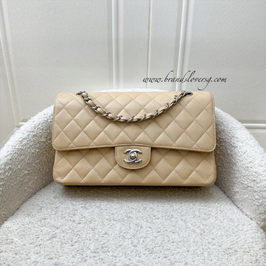Medium Classic Flap CF in Beige Caviar and SHW Accessory Signature