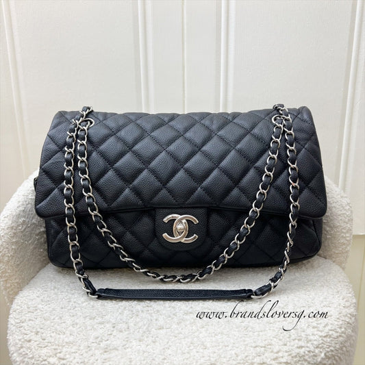 Easy Caviar Jumbo Flap in Black Caviar and SHW Accessory Signature