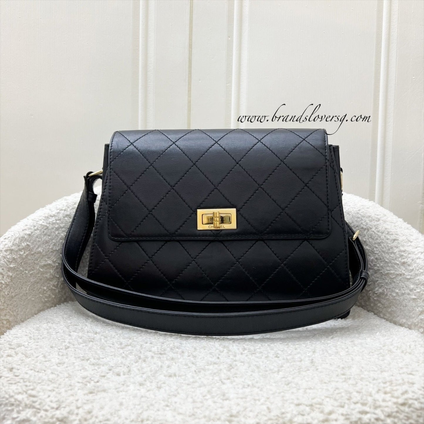 Chanel 2.55 Reissue Trapezoid in Black Lambskin and GHW Accessory