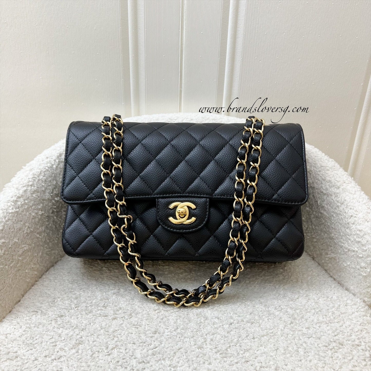 Chanel Medium Classic Flap CF in Black Caviar GHW (Model: ) Accessory