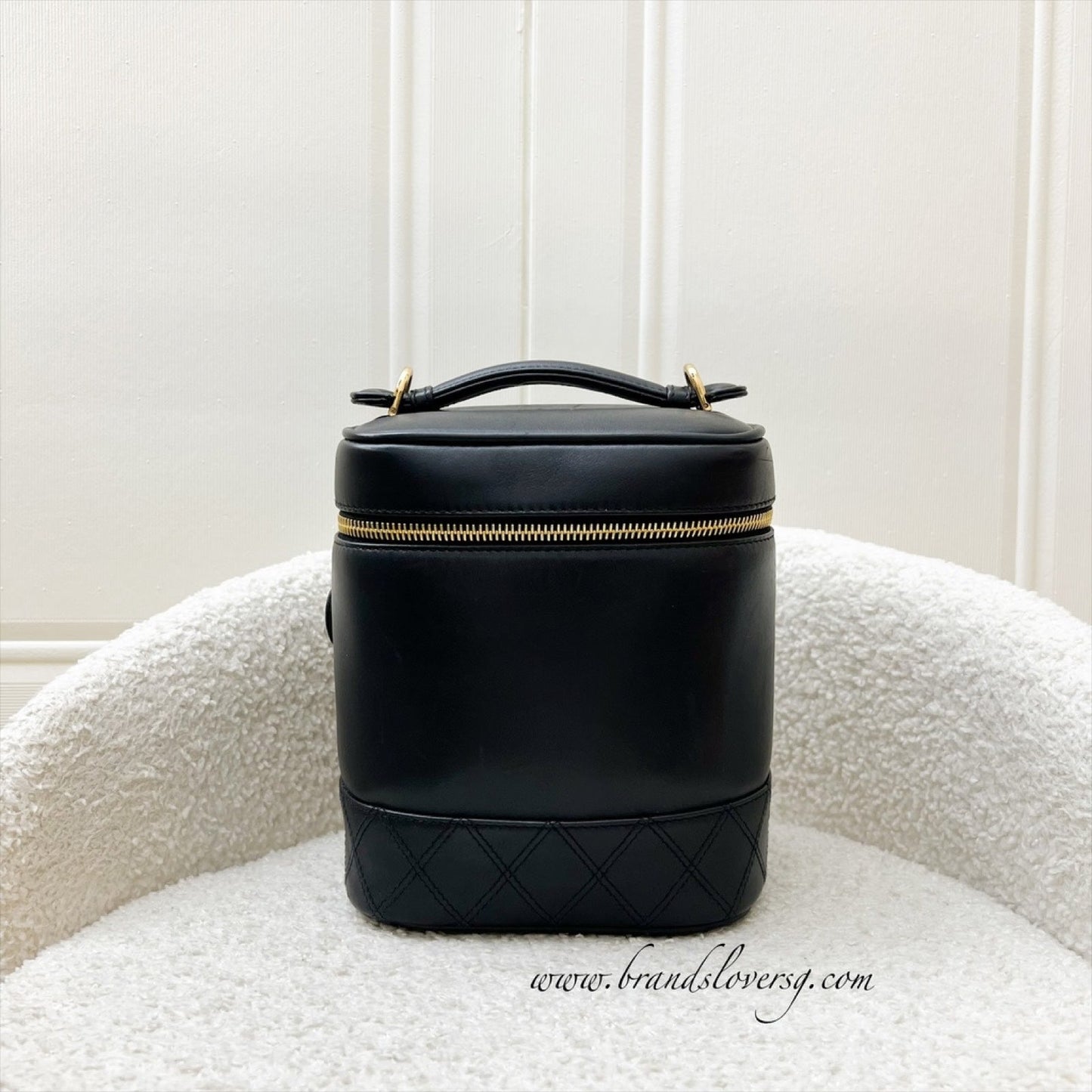 Chanel Vertical Vanity in Black Leather and GHW