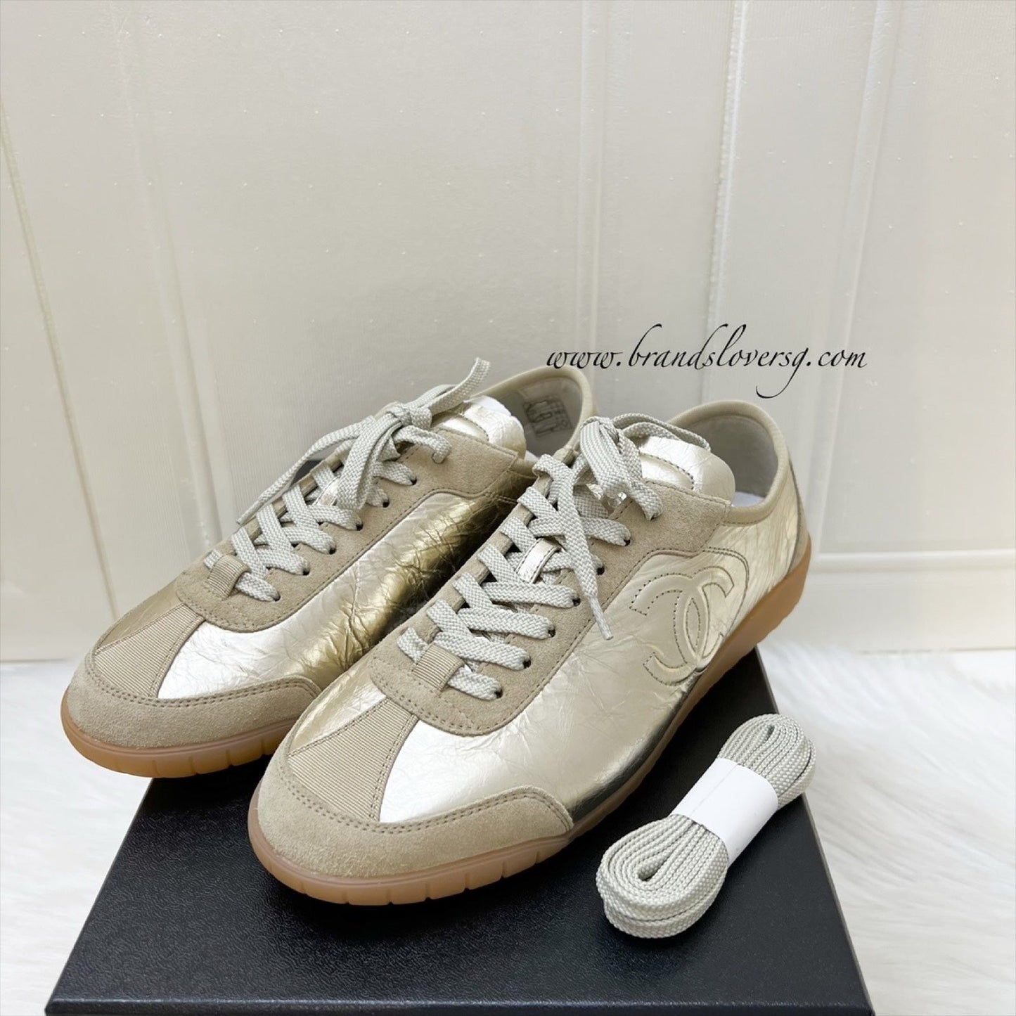 Chanel Sneakers in Light Gold Crumpled Laminated Calfskin and Beige Suede Calfskin Sz 37.5 (Model: )