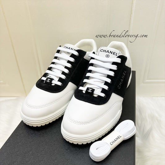 Chanel Sneakers in White Calfskin and Black Suede Sz 38 (Model: )