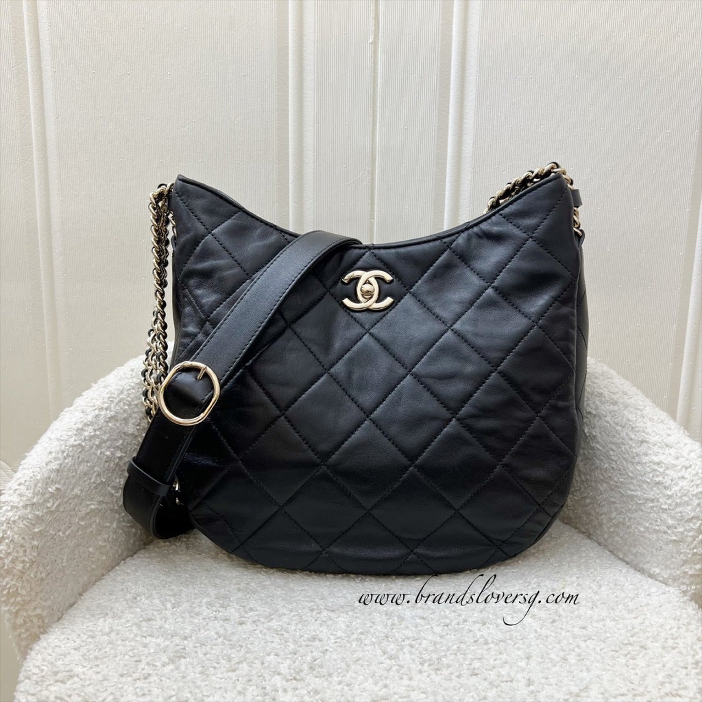 Chanel Hobo Bag in Black Lambskin and LGHW (Model: )