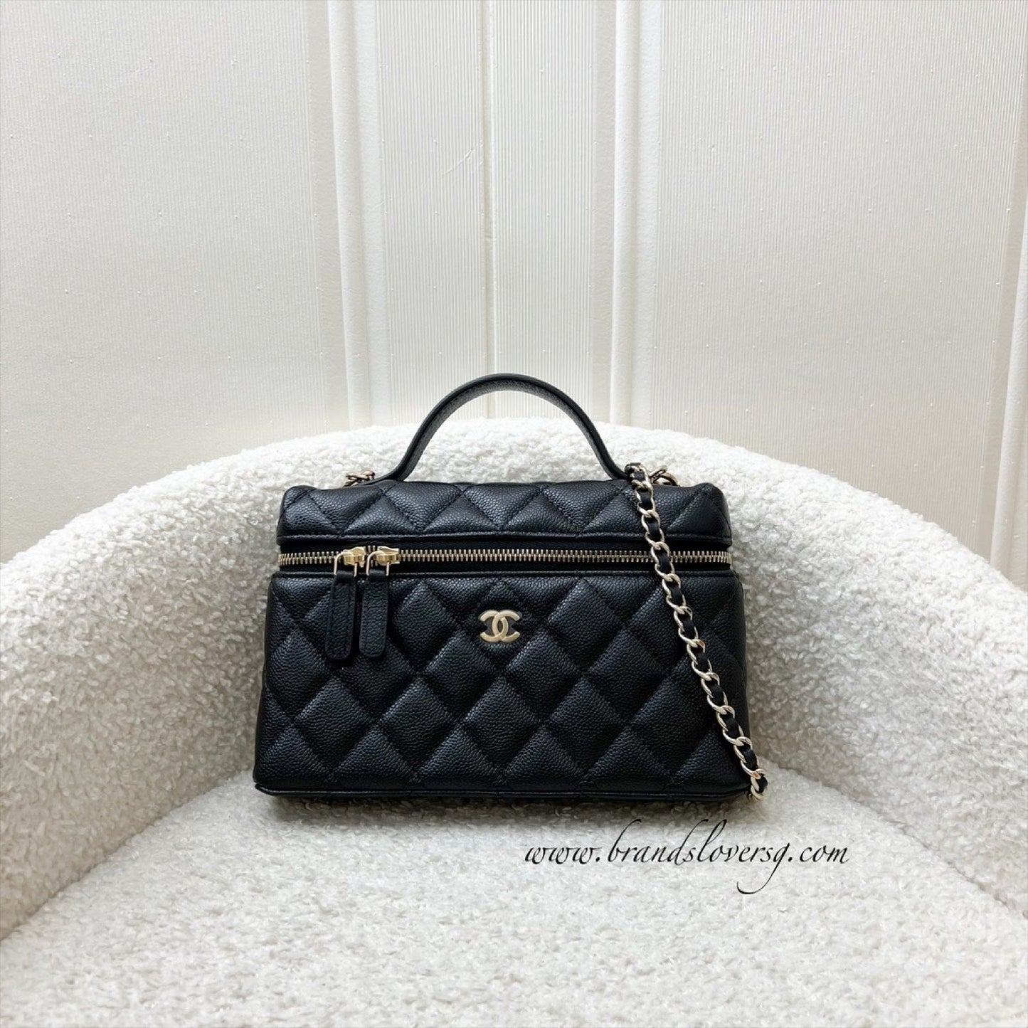 Chanel [Brand New Aug 2025] Vanity / Clutch with Chain (LP Style Bag) in Black Caviar and LGHW