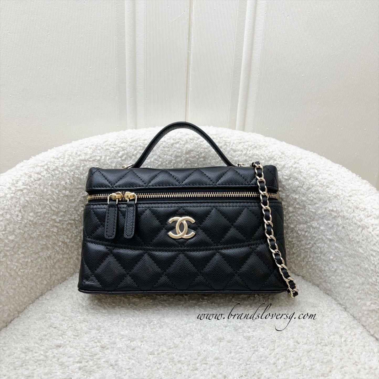Chanel [Brand New - Local Full Set - Nov 2025] Vanity / Clutch with Chain (LP Style Bag) in Black Caviar and LGHW