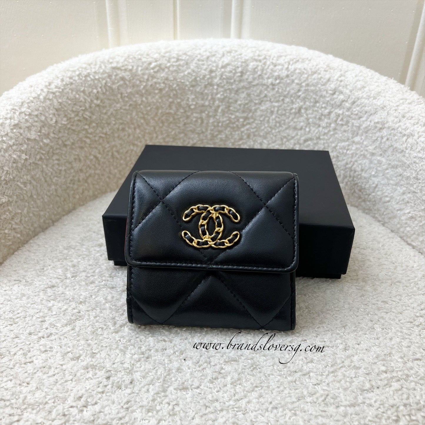 19 Compact Trifold Wallet in Black Lambskin and AGHW Signature
