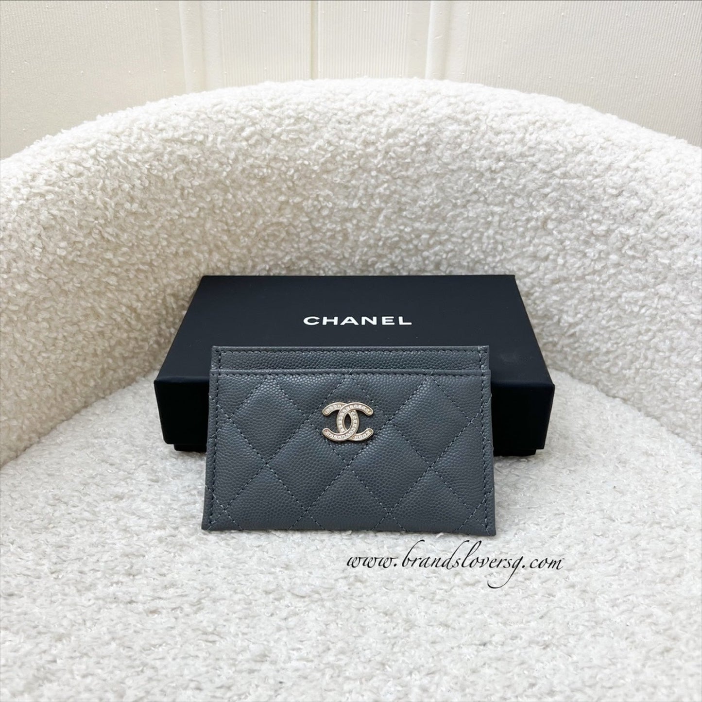 Chanel Flat Card Holder with Diamantes studded CC Logo in Grey Caviar and LGHW