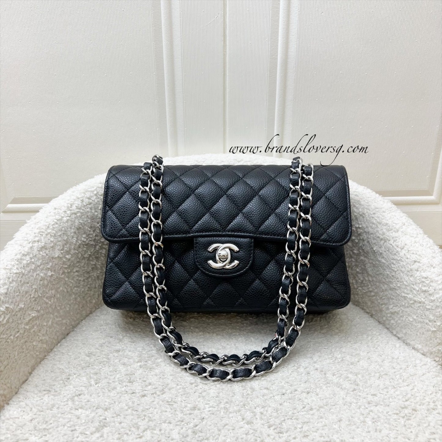 Chanel Small Classic Flap CF in Black Caviar and SHW Accessory