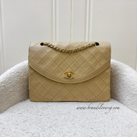 Chanel Flap in Beige Lambskin and GHW Accessory
