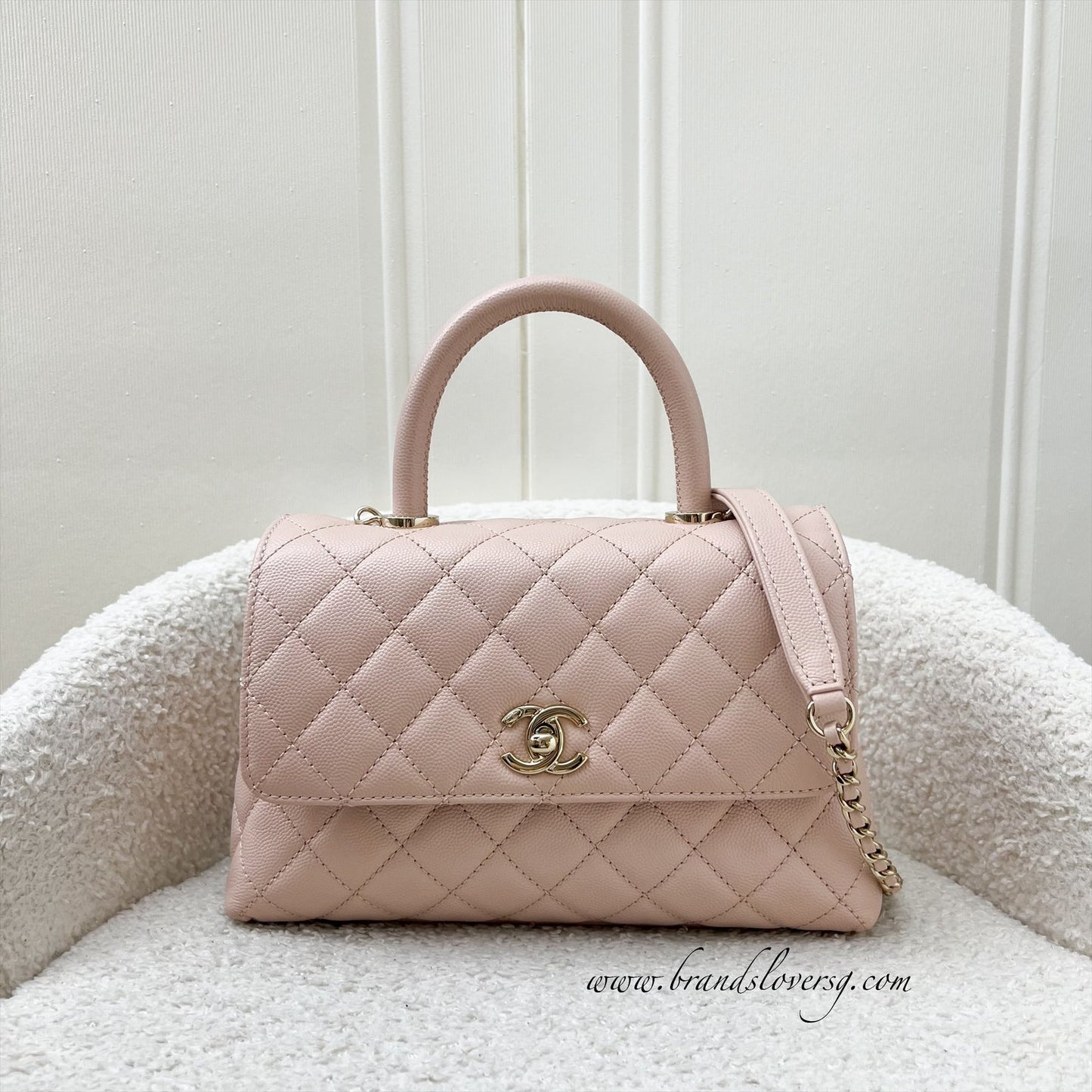 Chanel Small () Coco Handle in Light Pink Caviar and LGHW Accessory