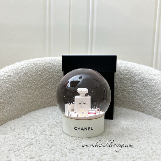 Chanel VIP Gift Perfume Bottles Snow Globe Accessory