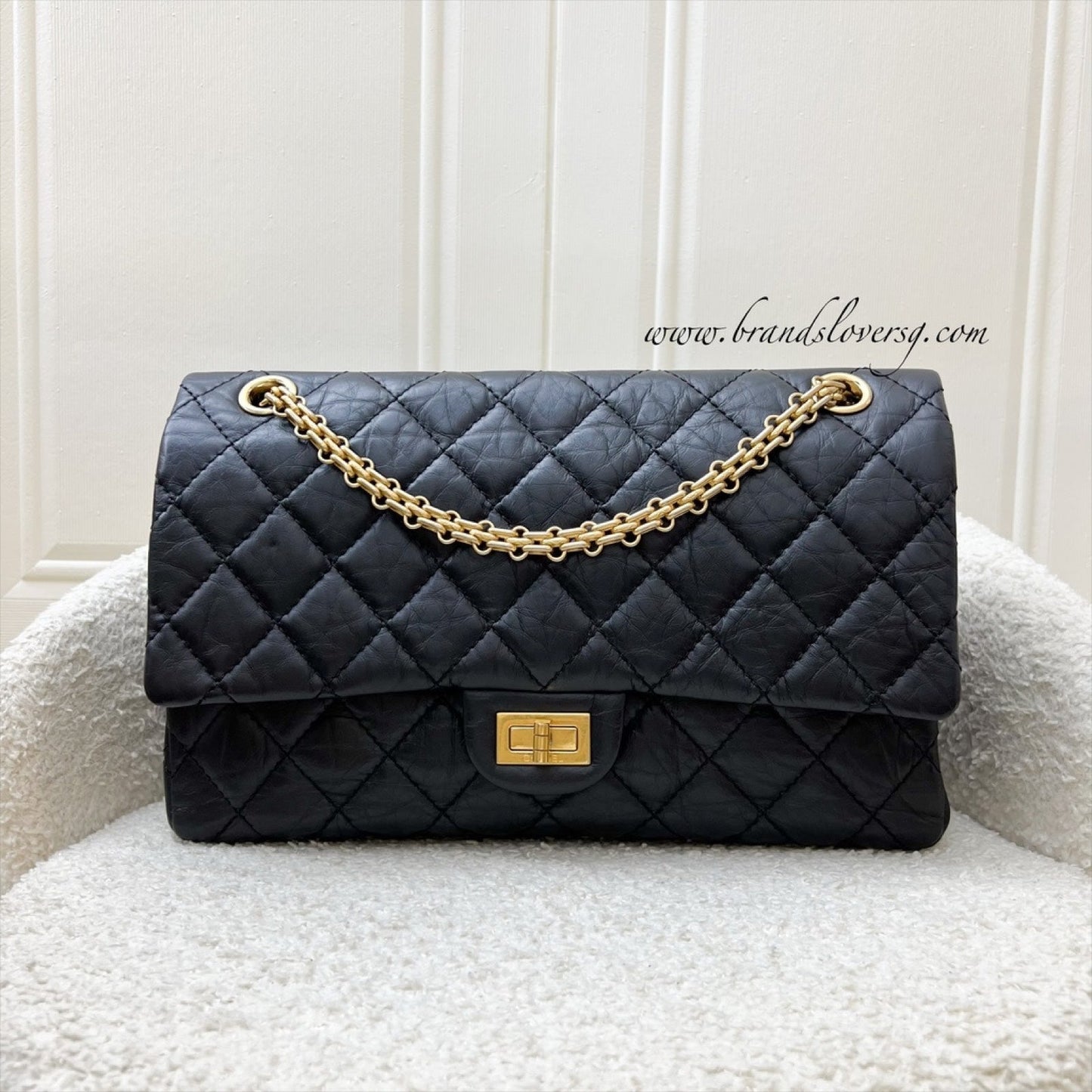 Chanel 2.55 Reissue Large 226 Flap in Black Distressed Calfskin and AGHW Accessory