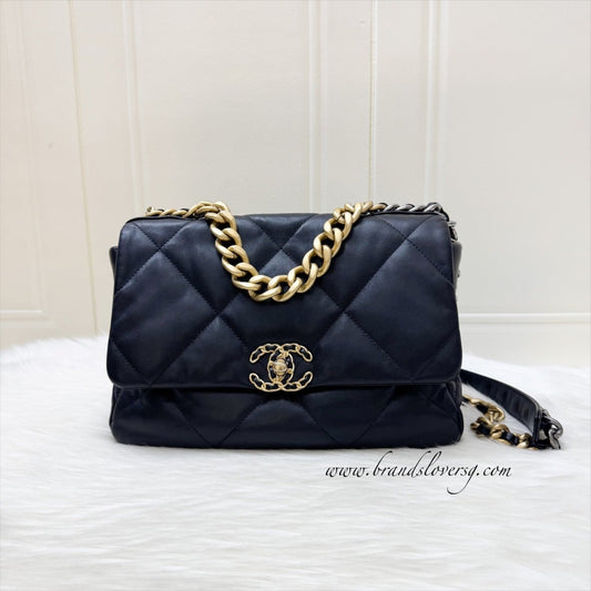 Chanel 19 Medium / Large Flap in Black Lambskin and 3-tone HW Accessory