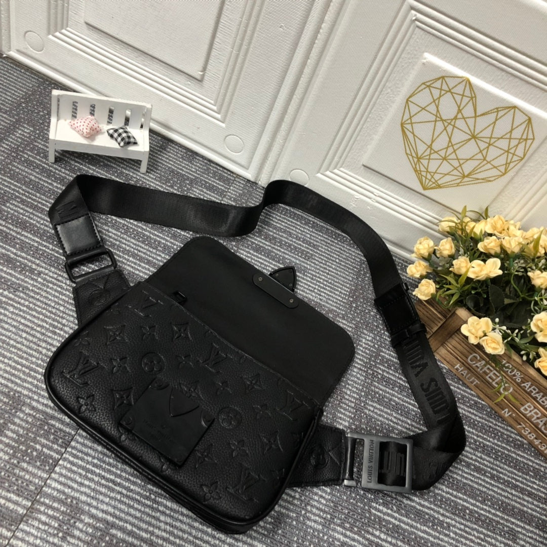 Top Quality Lock Sling Bag For Men Black Travel Bag