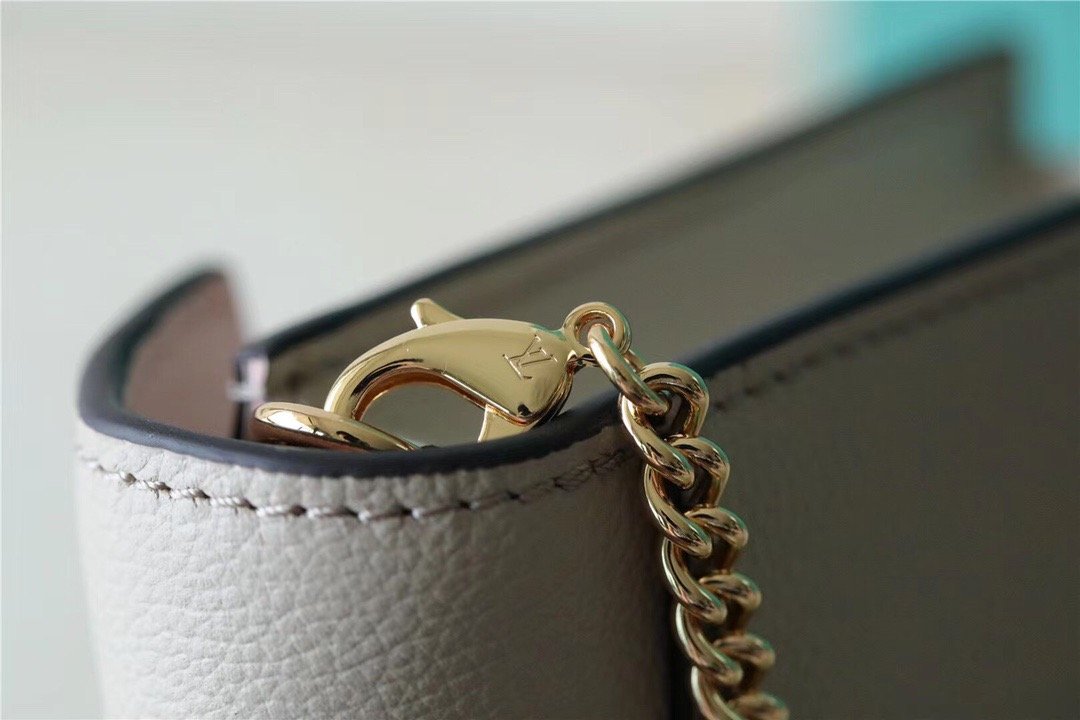Top Quality Mylockme Pochette Grey For Women Chain Crossbody Bag