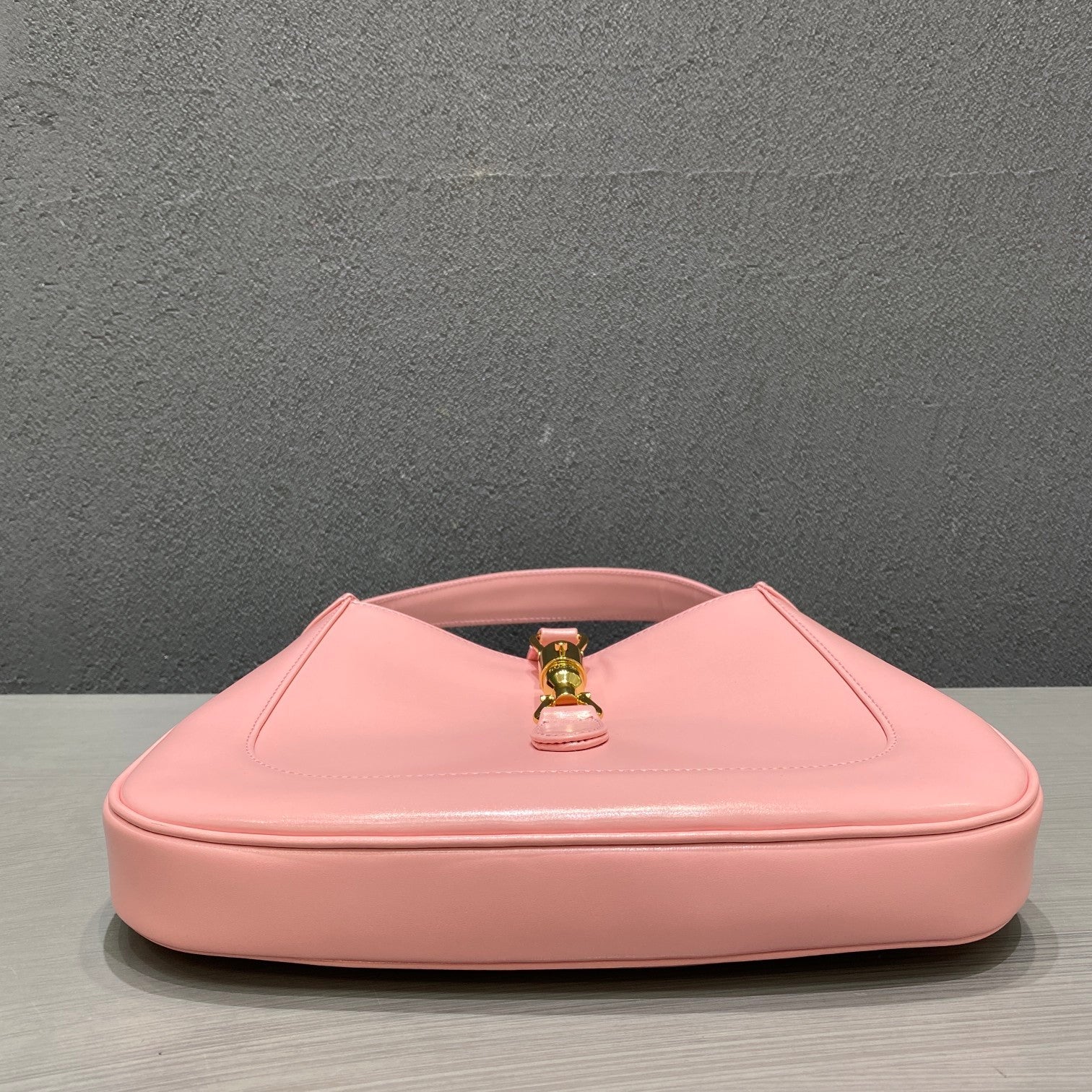 gg Jackie Light 10.8in 27cm Pink Small Shoulder Bag