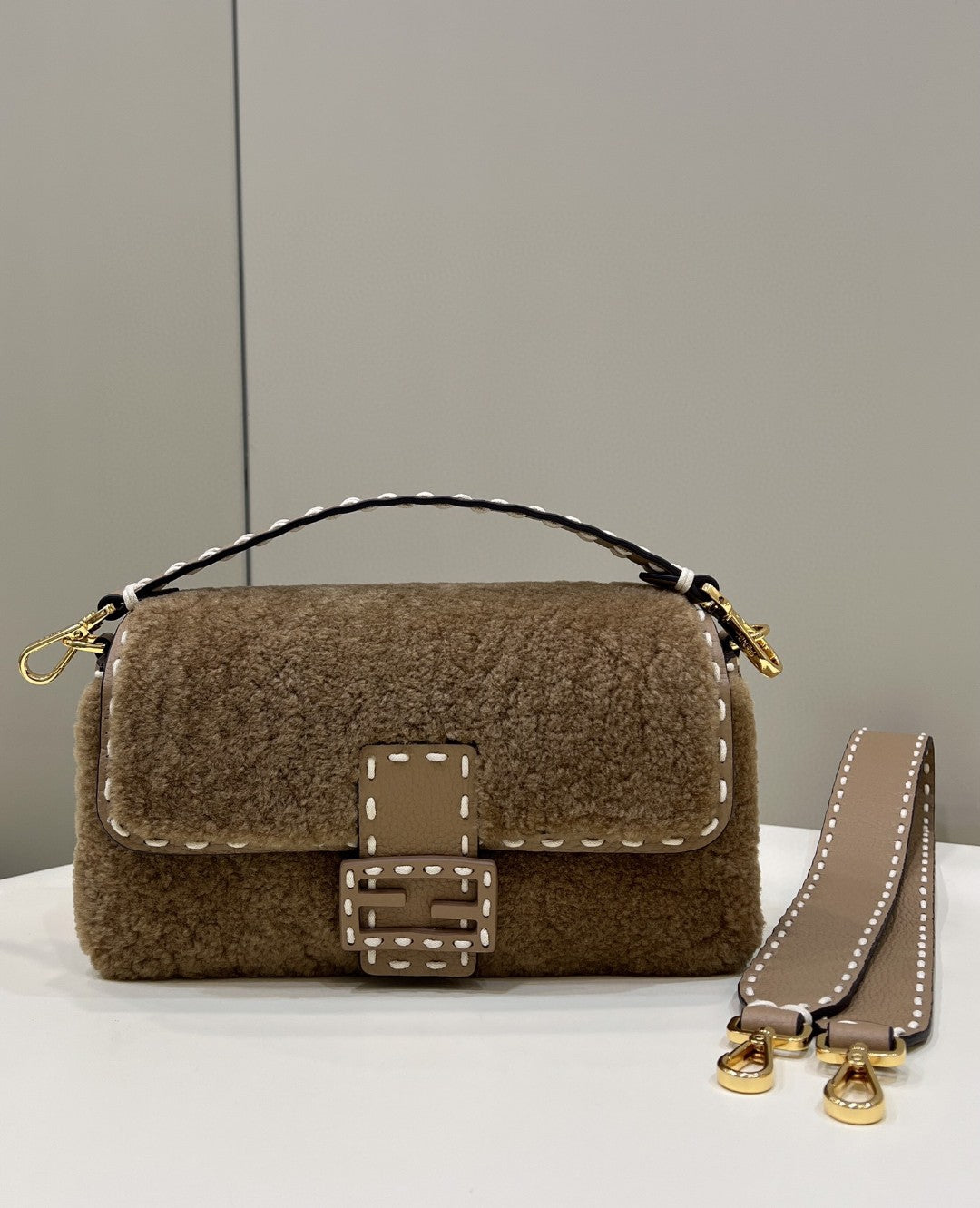 Top QualityTop Quality Baguette Sheepskin Beige Handbag