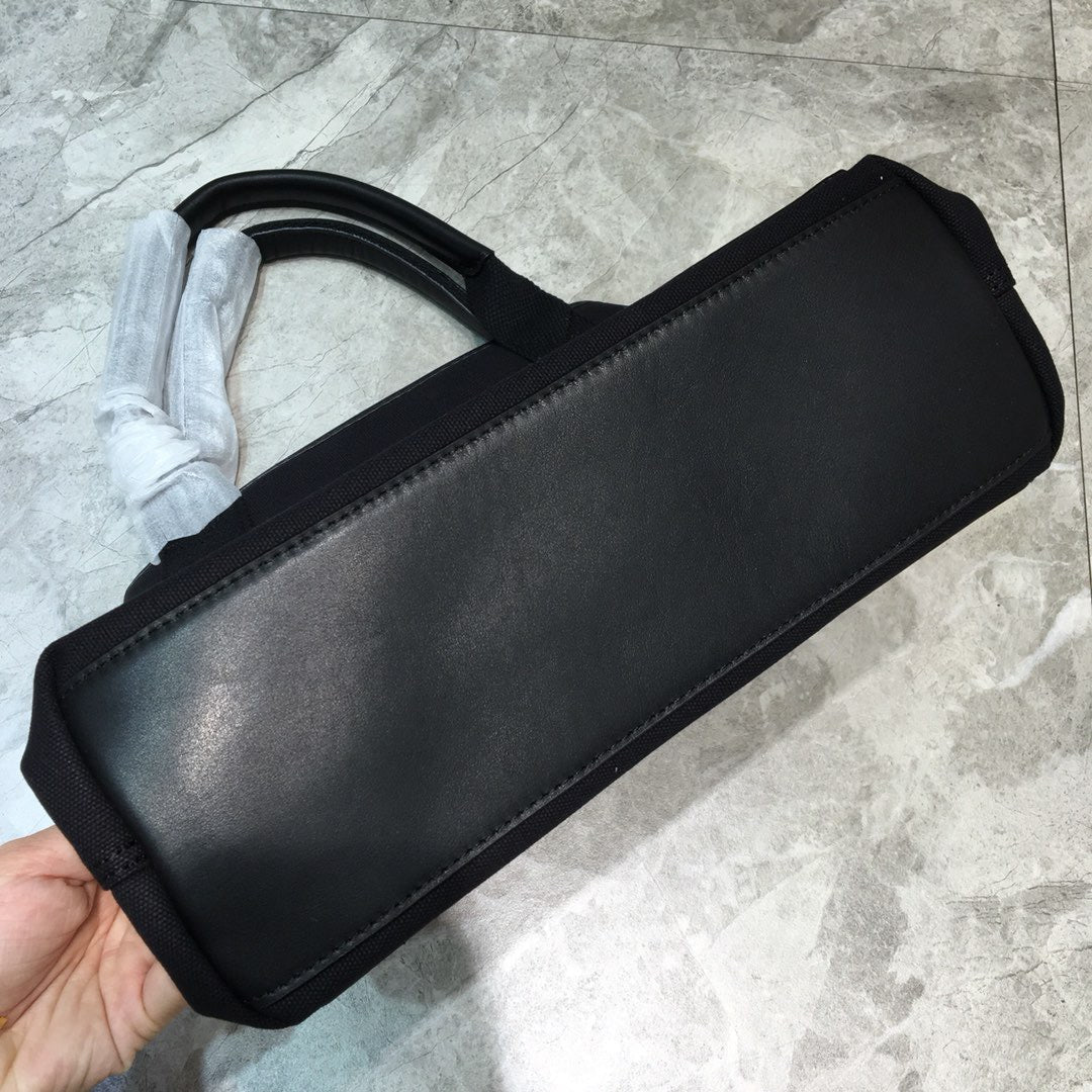 Top Quality Navy Xs Tote Bag In Black White