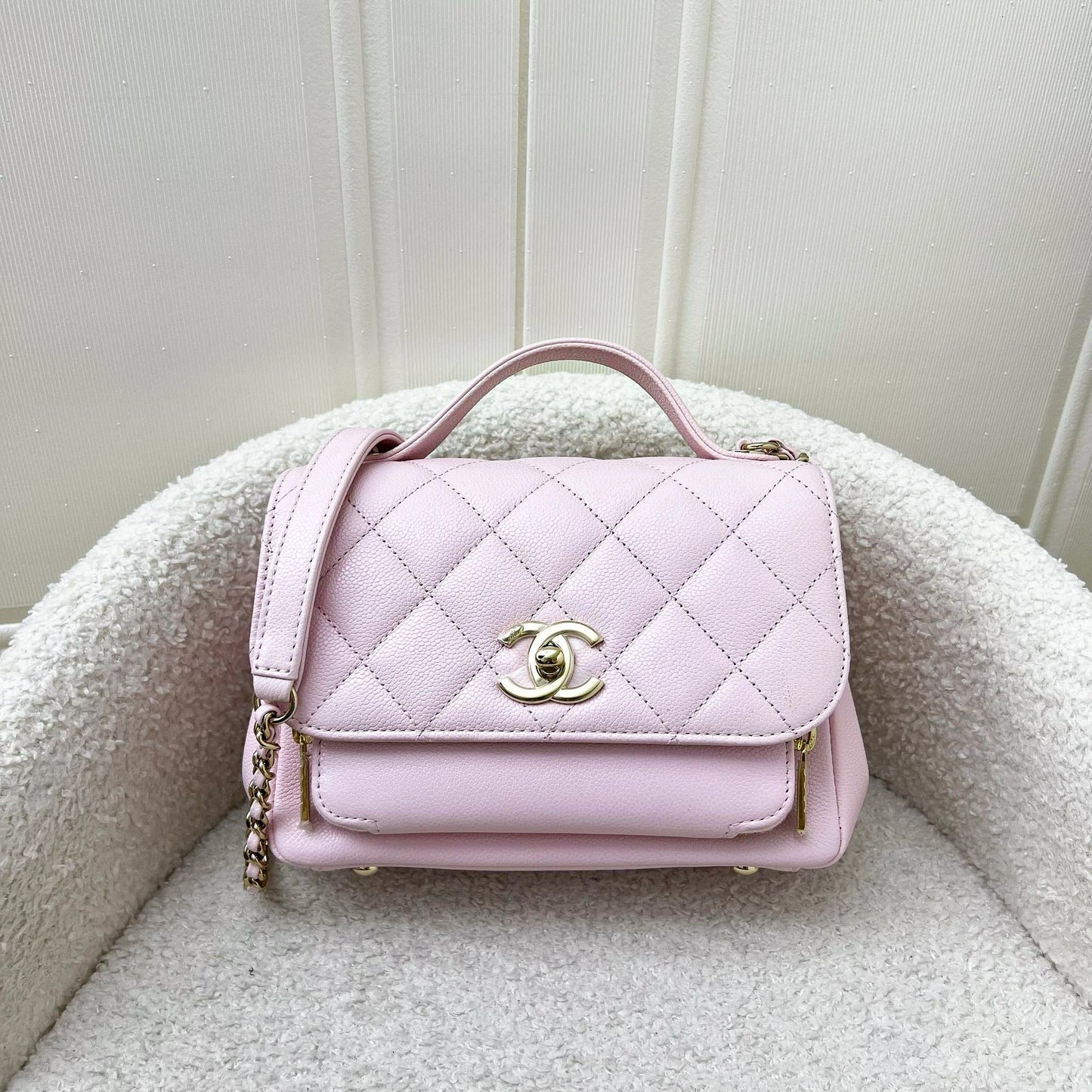 Chanel Small Business Affinity Flap in Light Pink Caviar and LGHW Accessory