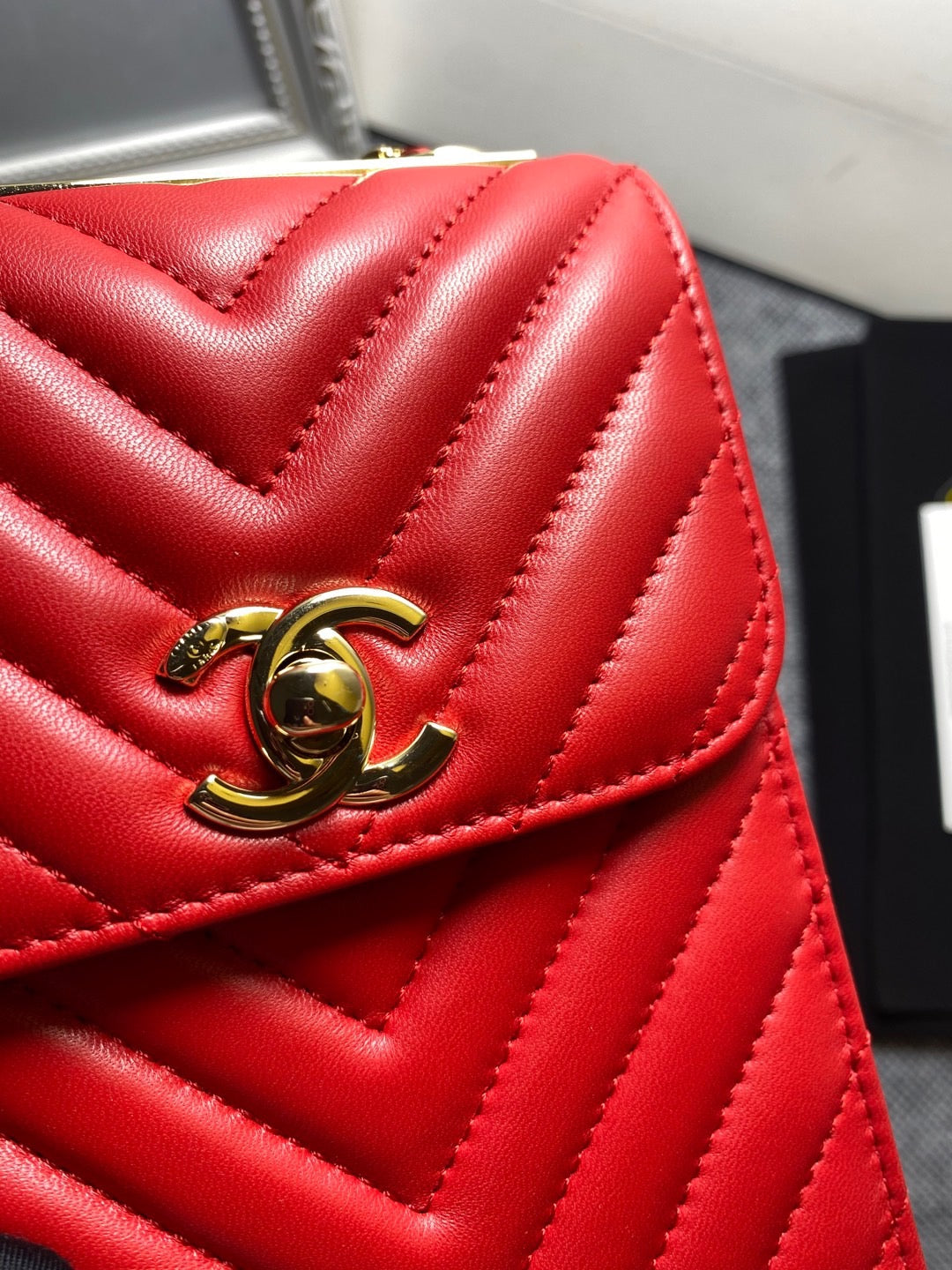 CHL Chevron Trendy CHL Phone Red Handbag