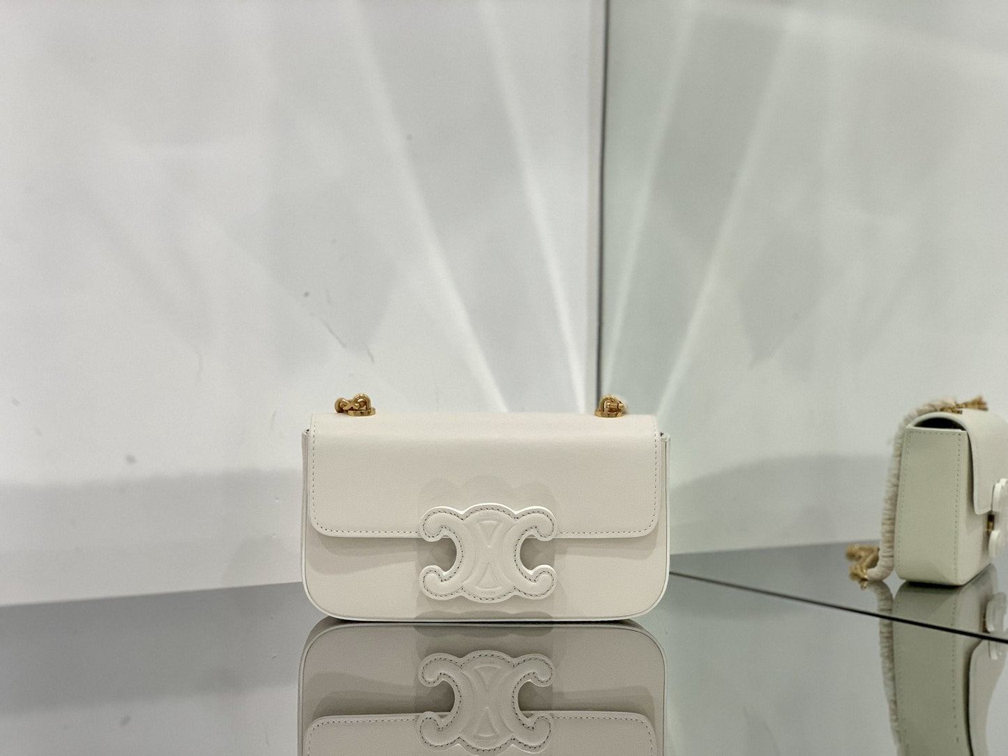 Top Quality Shoulder Bag Cuir Triomphe For White Chain